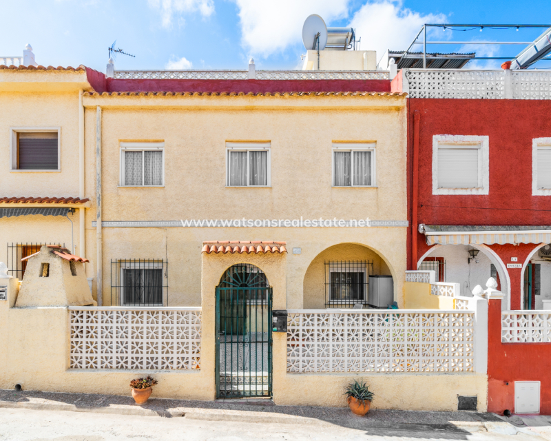 Resale - Reihenhaus - Urb. La Marina