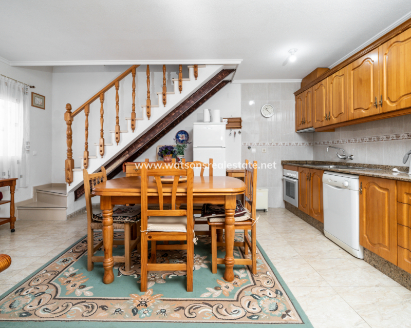 Resale - Reihenhaus - Urb. La Marina