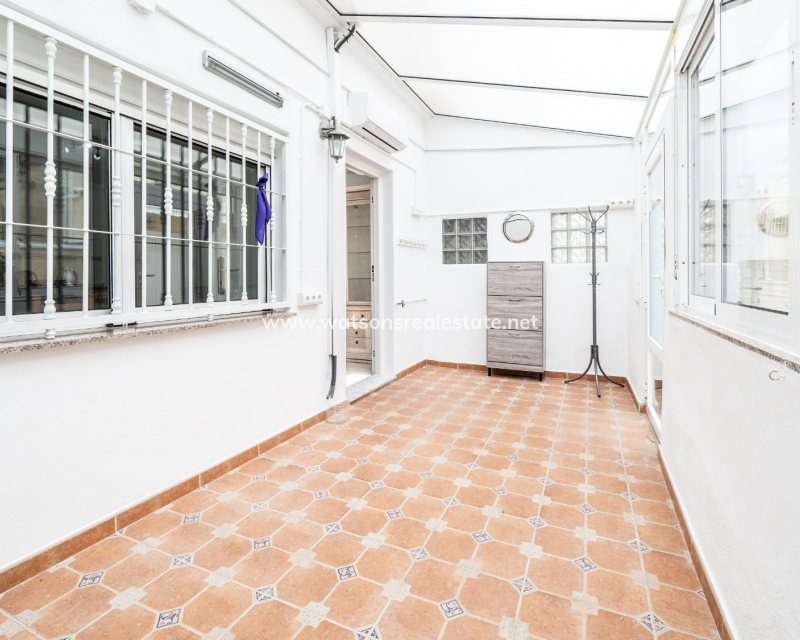 Resale - Reihenhaus - Urb. La Marina