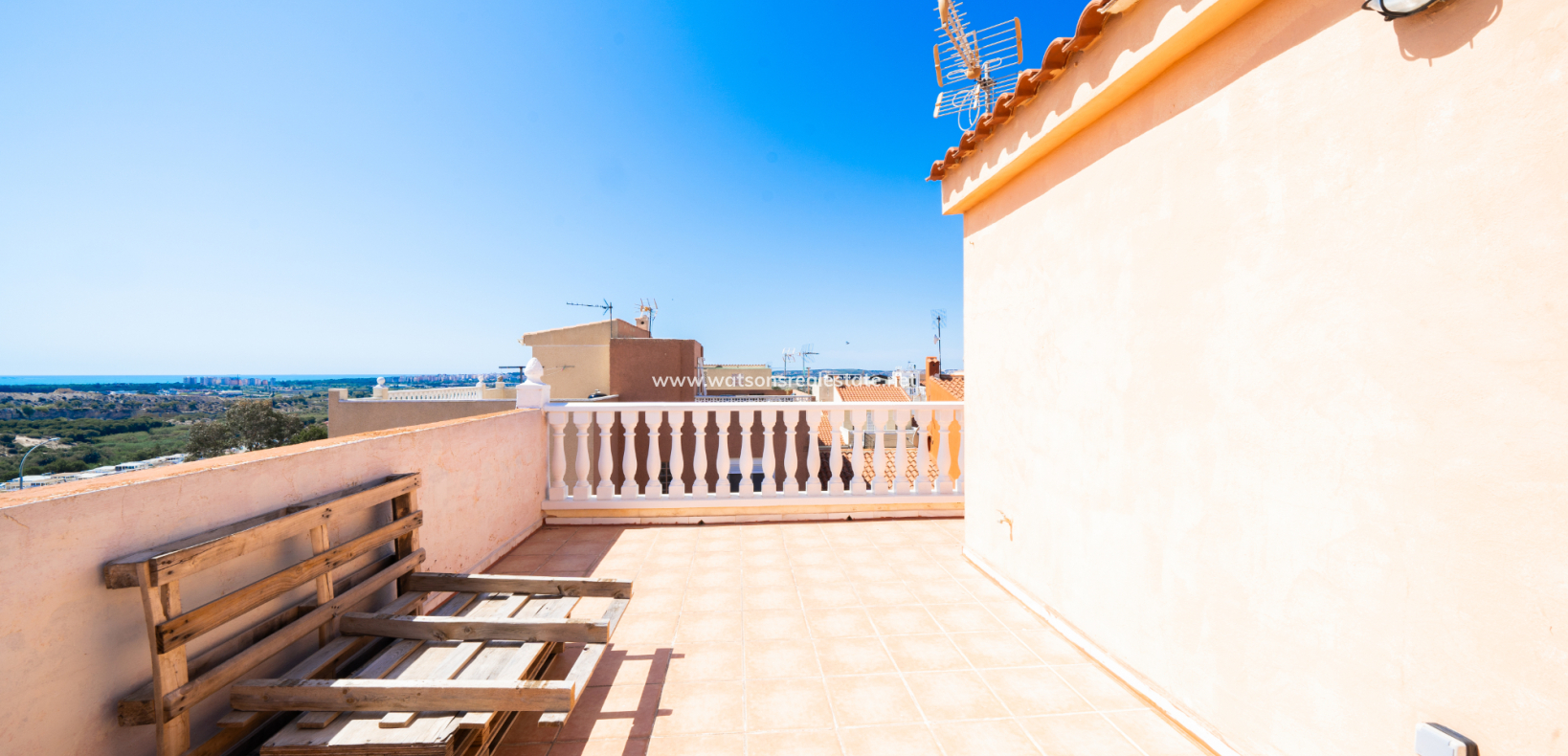 Resale - Reihenhaus - Urb. La Marina