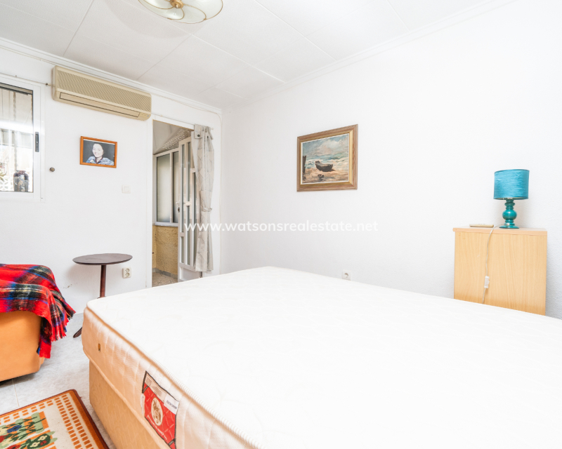 Resale - Reihenhaus - Urb. La Marina