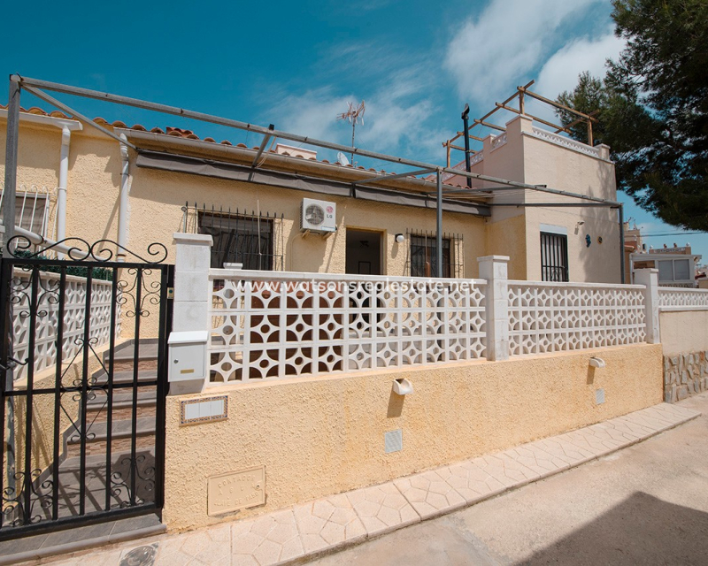 Resale - Reihenhaus - Urb. La Marina