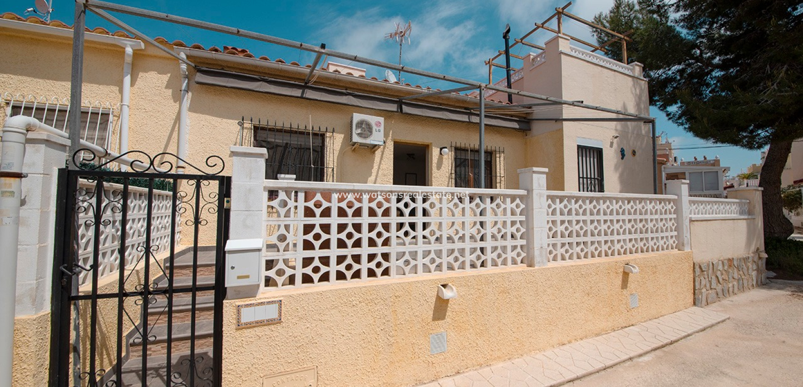 Resale - Reihenhaus - Urb. La Marina