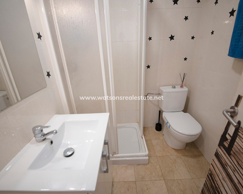 Resale - Reihenhaus - Urb. La Marina