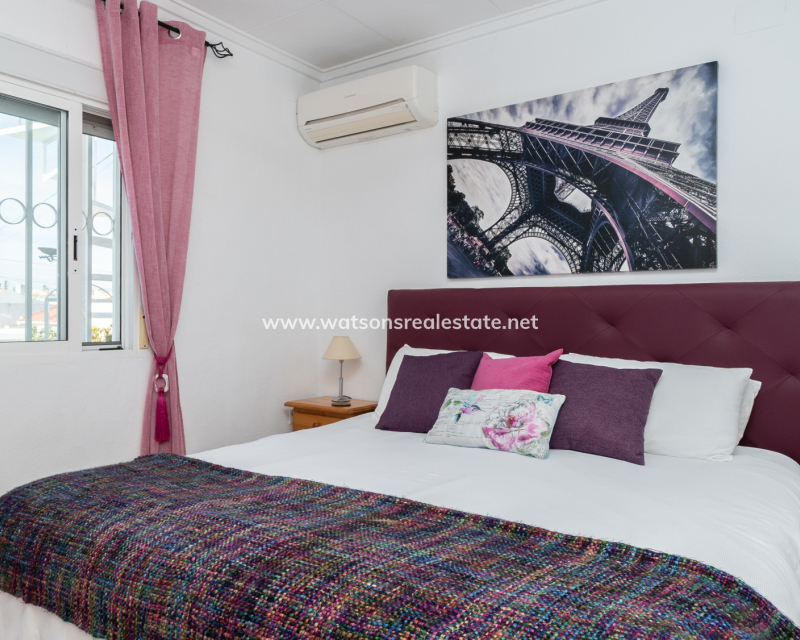 Resale - Reihenhaus - Urb. La Marina