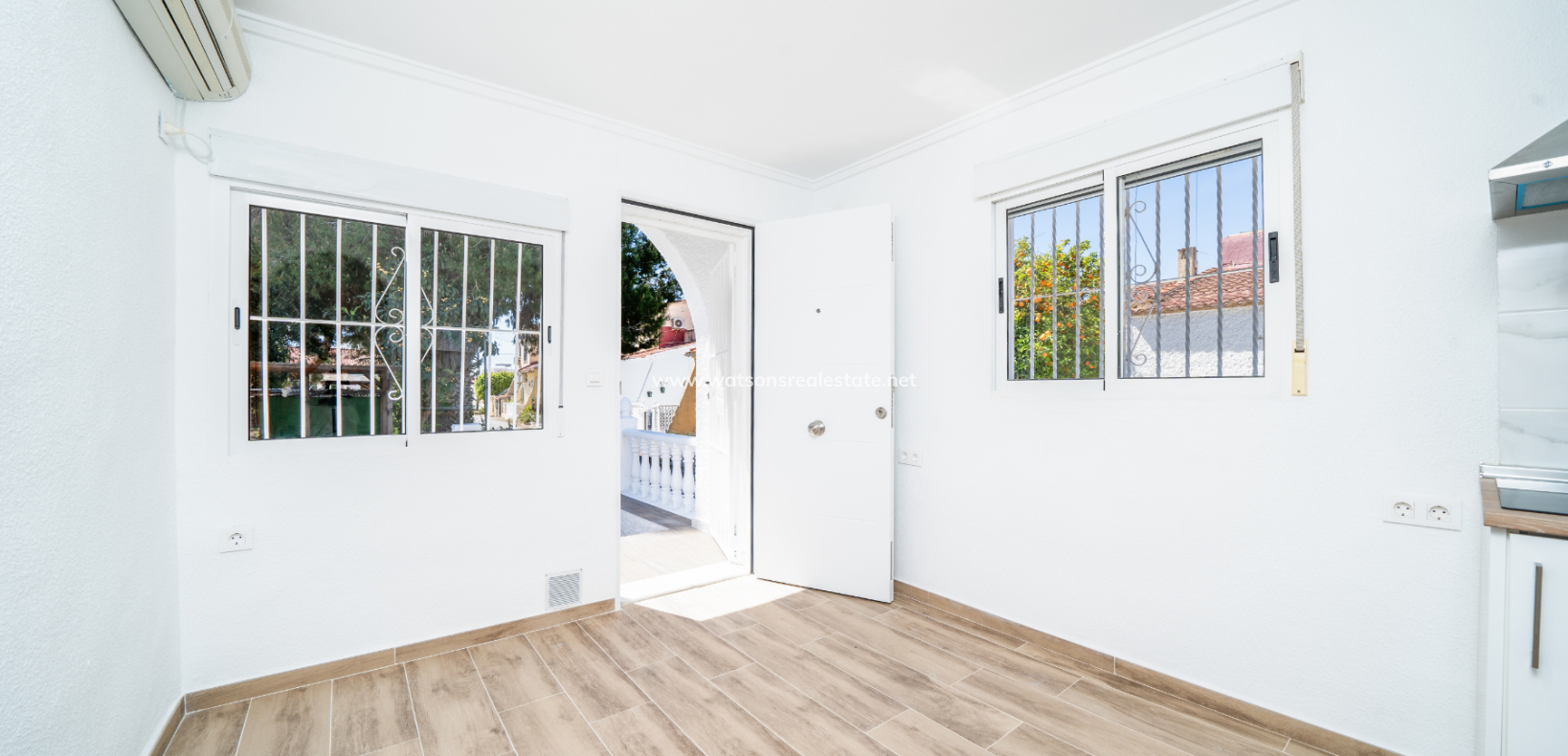 Resale - Reihenhaus - Urb. La Marina