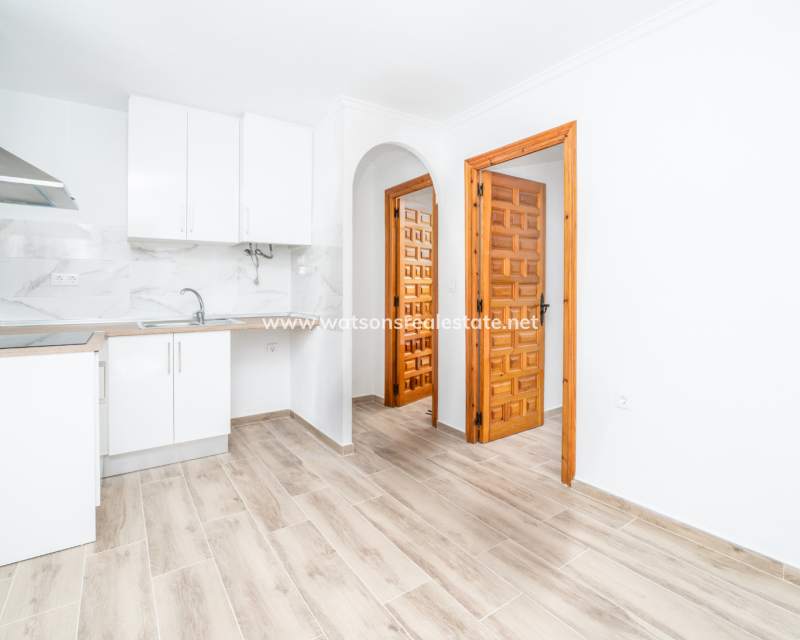 Resale - Reihenhaus - Urb. La Marina