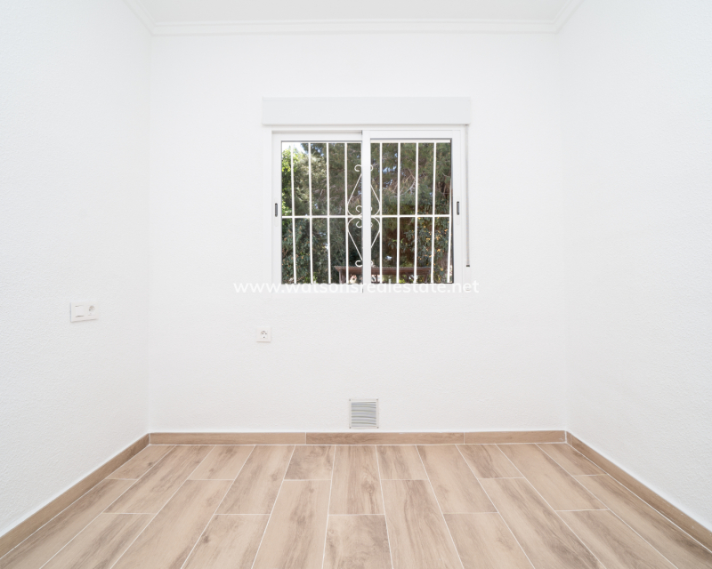 Resale - Reihenhaus - Urb. La Marina