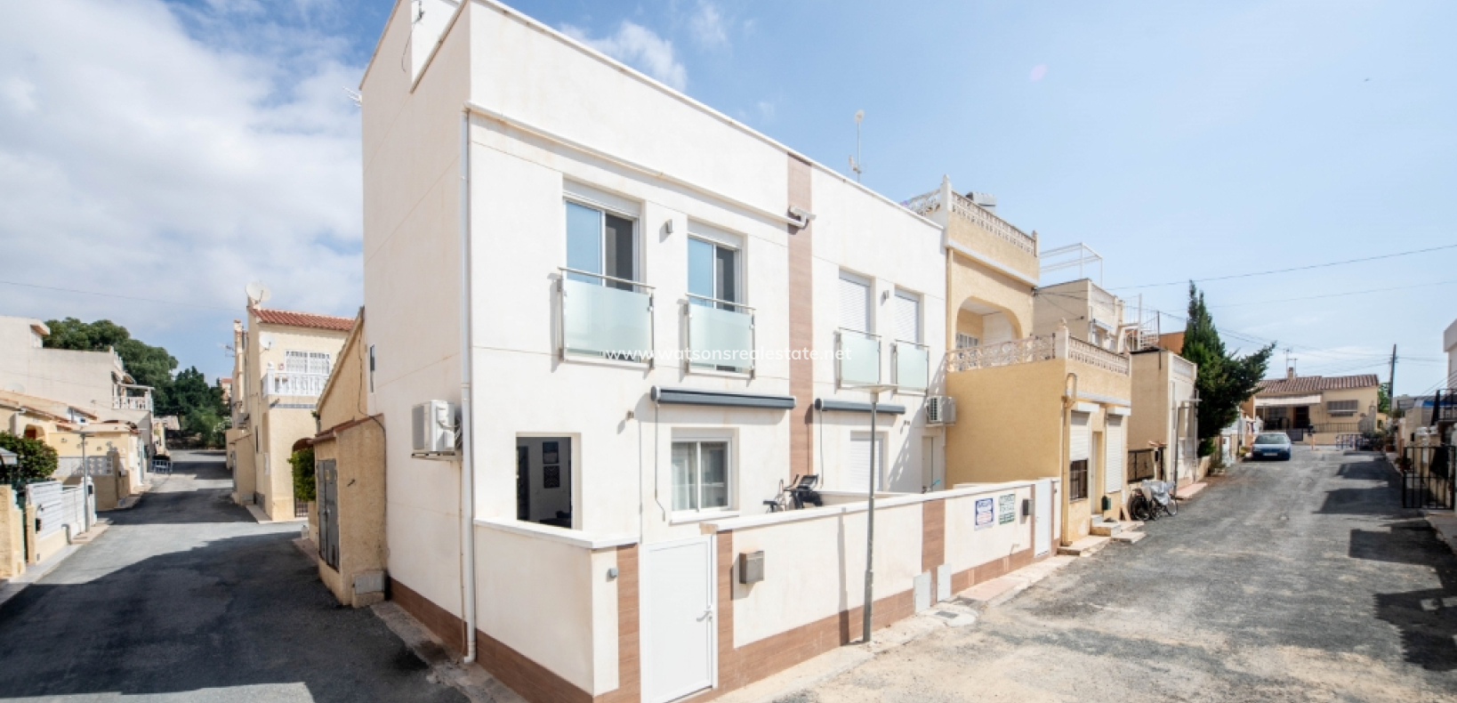 Resale - Reihenhaus - Urb. La Marina