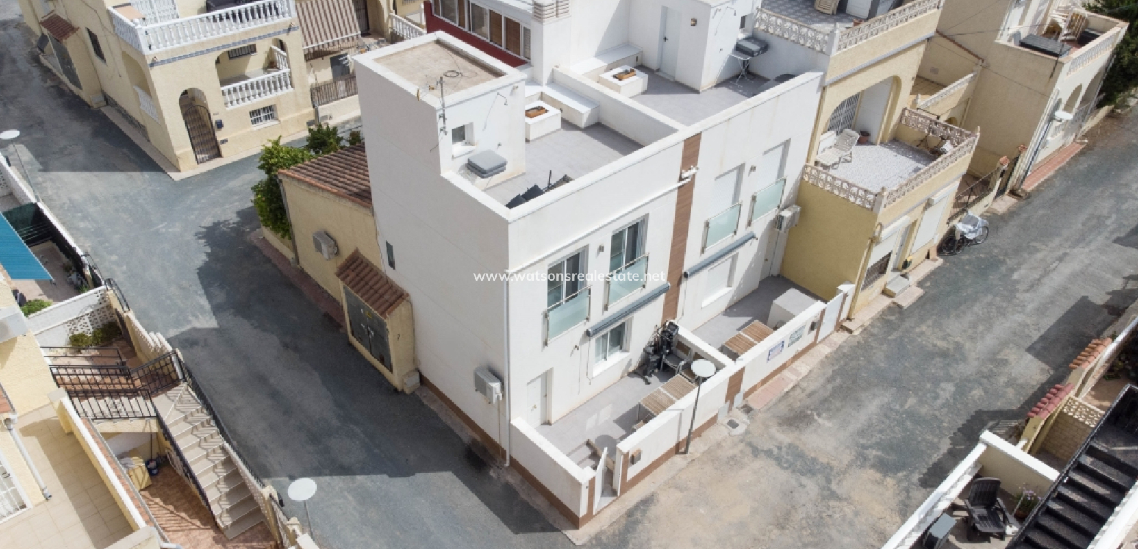 Resale - Reihenhaus - Urb. La Marina