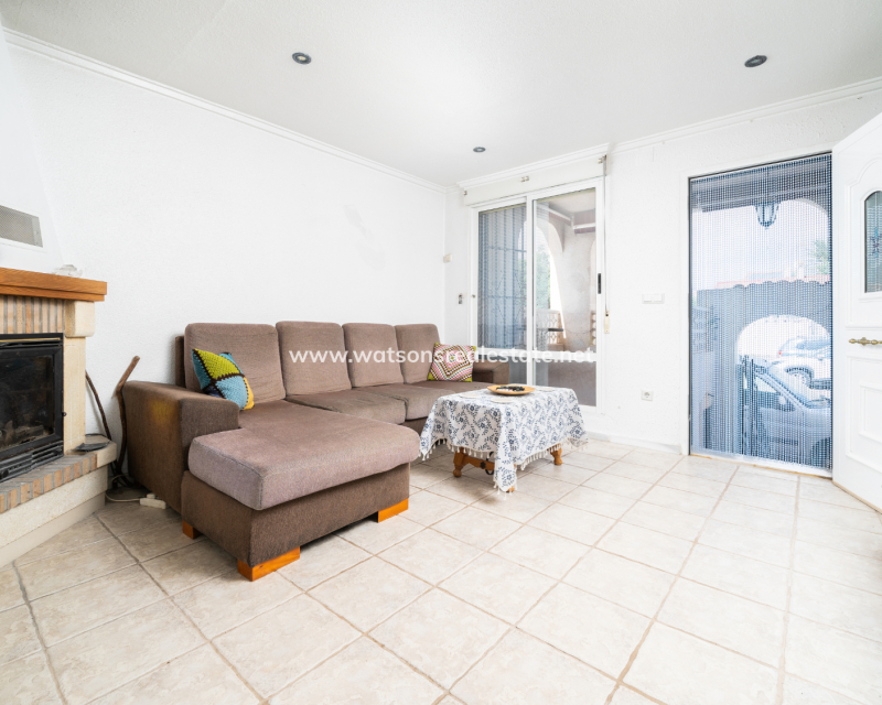 Resale - Reihenhaus - Urb. La Marina