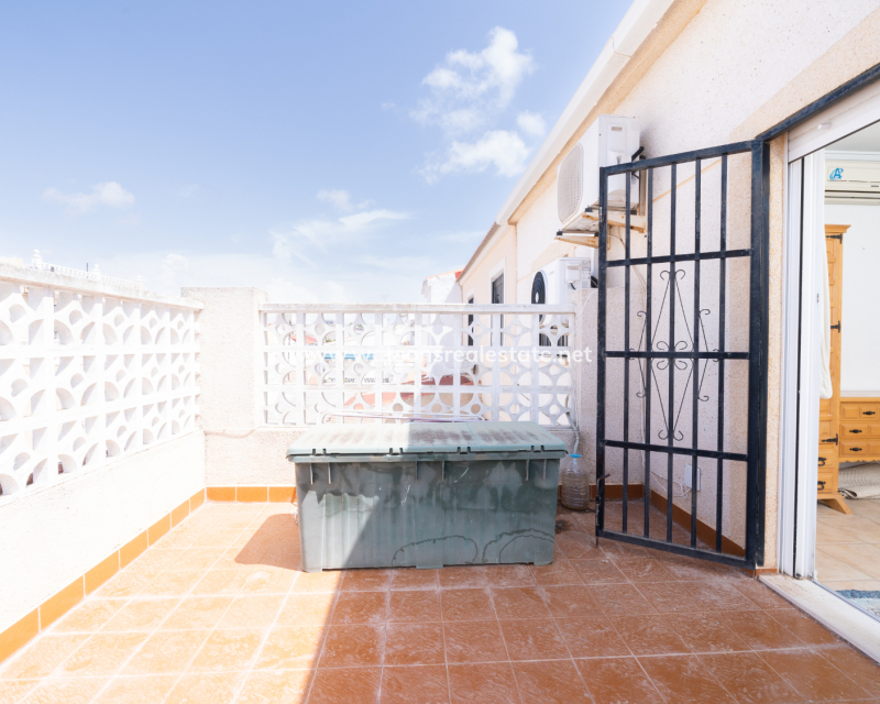 Resale - Reihenhaus - Urb. La Marina