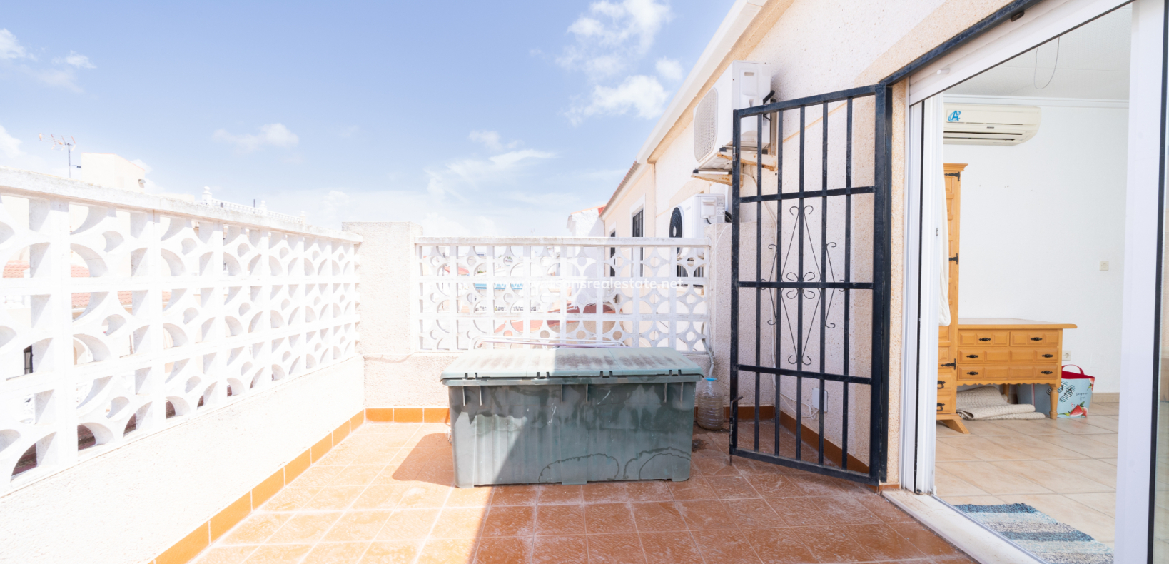 Resale - Reihenhaus - Urb. La Marina