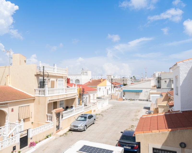 Resale - Reihenhaus - Urb. La Marina