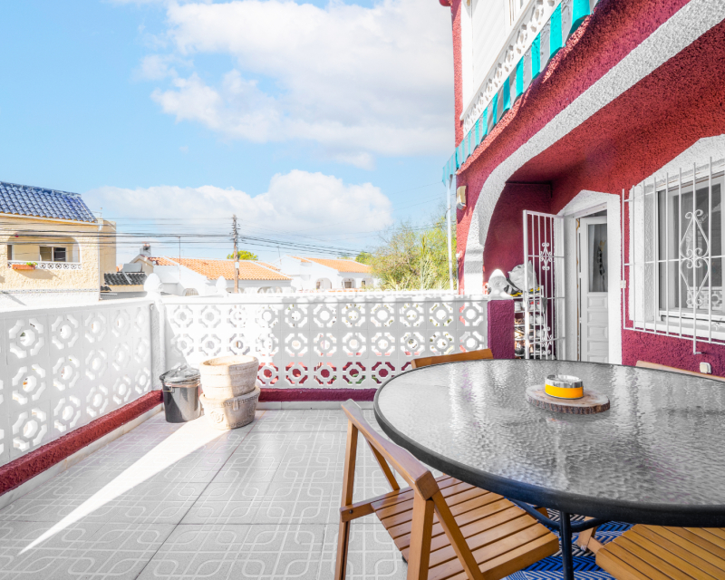 Resale - Reihenhaus - Urb. La Marina