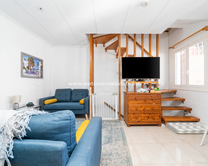 Resale - Reihenhaus - Urb. La Marina