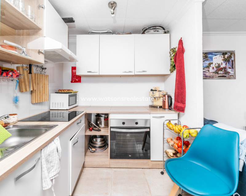 Resale - Reihenhaus - Urb. La Marina