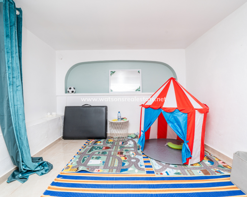 Resale - Reihenhaus - Urb. La Marina