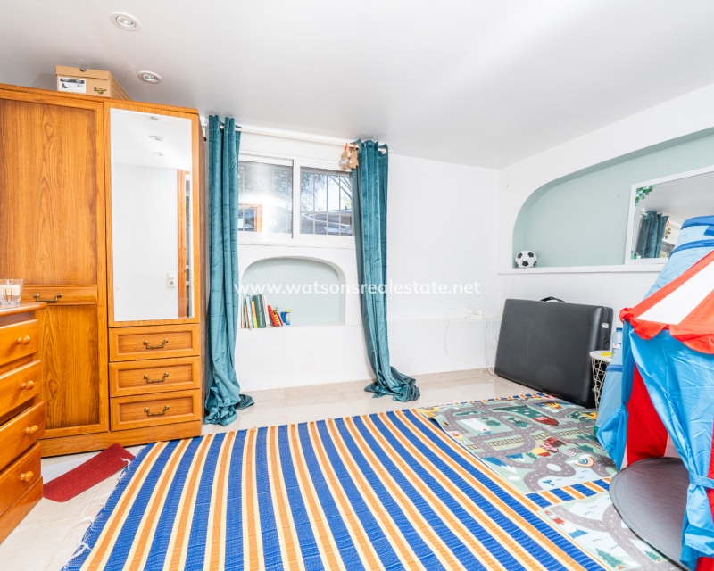 Resale - Reihenhaus - Urb. La Marina