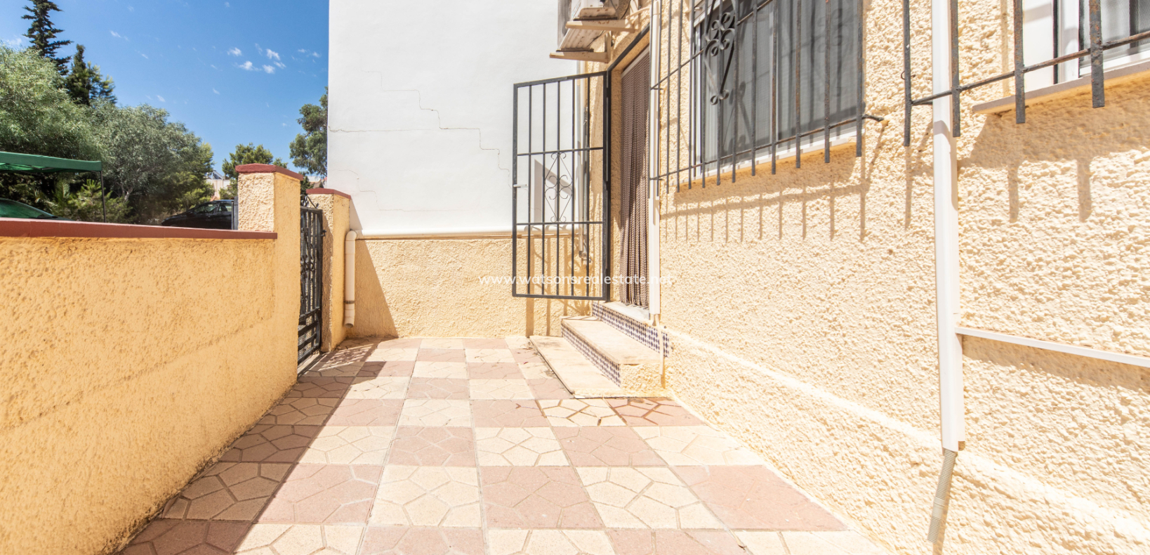 Resale - Reihenhaus - Urb. La Marina