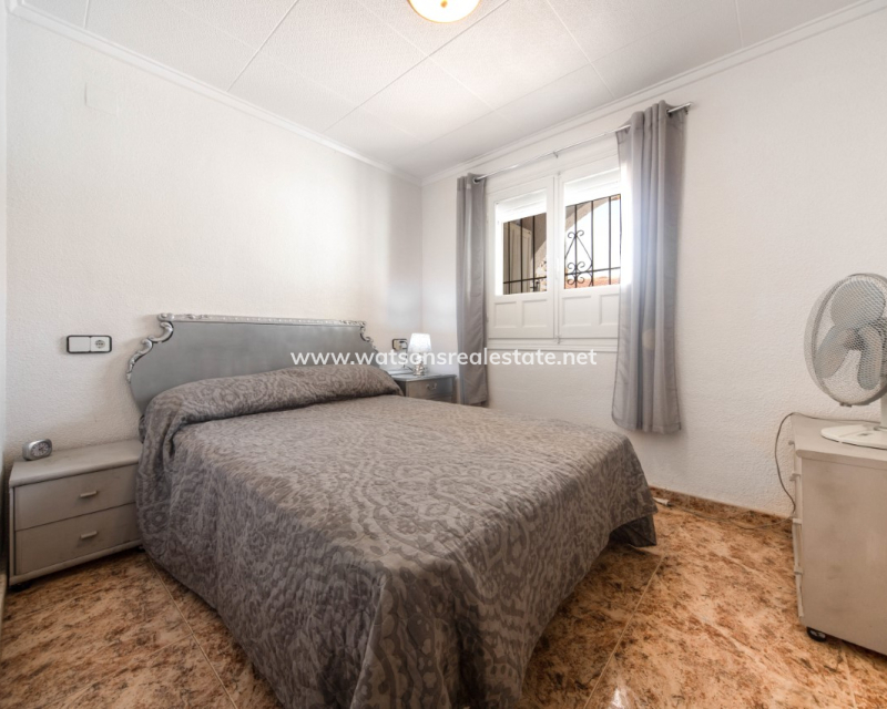 Resale - Reihenhaus - Urb. La Marina