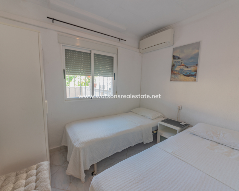 Resale - Reihenhaus - Urb. La Marina