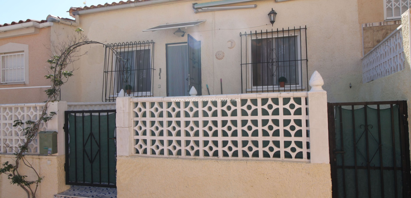 Resale - Reihenhaus - Urb. La Marina