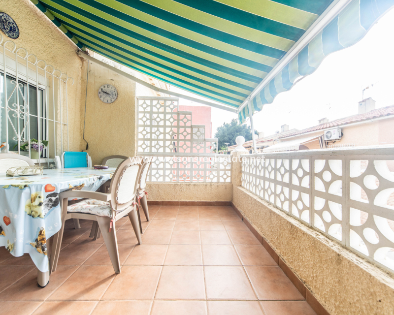 Resale - Reihenhaus - Urb. La Marina