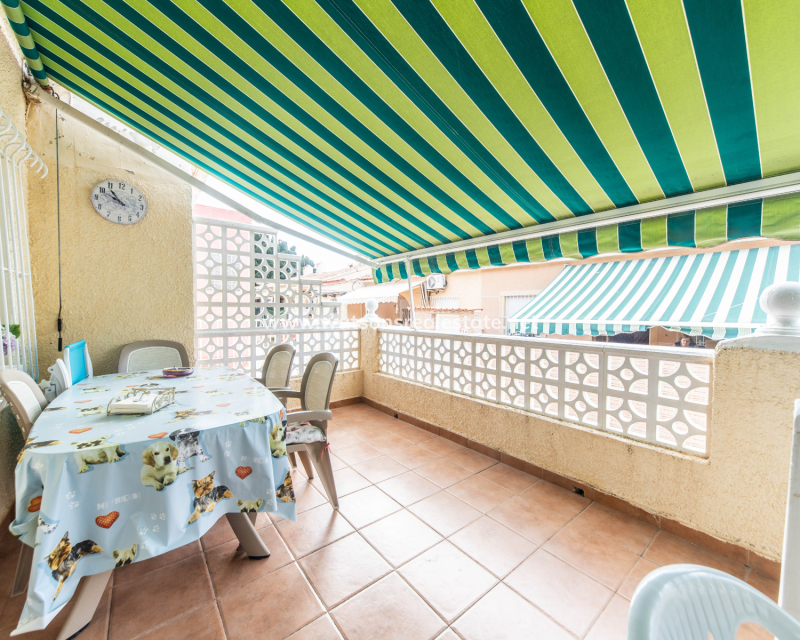 Resale - Reihenhaus - Urb. La Marina