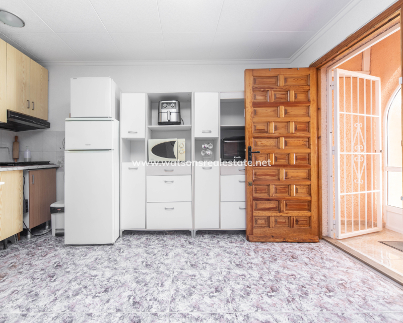 Resale - Reihenhaus - Urb. La Marina