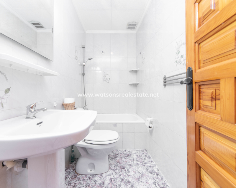 Resale - Reihenhaus - Urb. La Marina