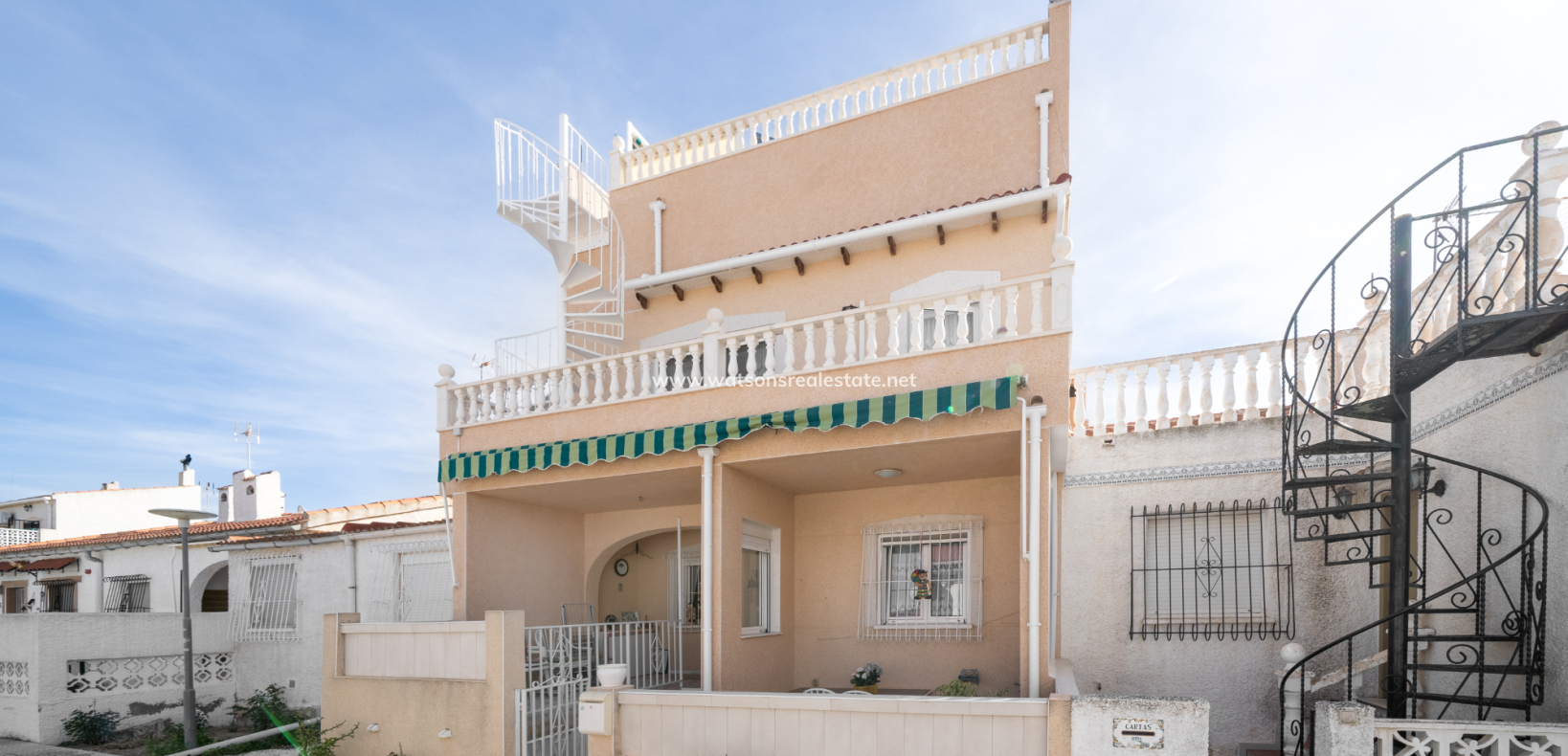 Resale - Reihenhaus - Urb. La Marina