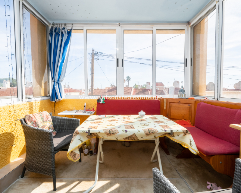 Resale - Reihenhaus - Urb. La Marina