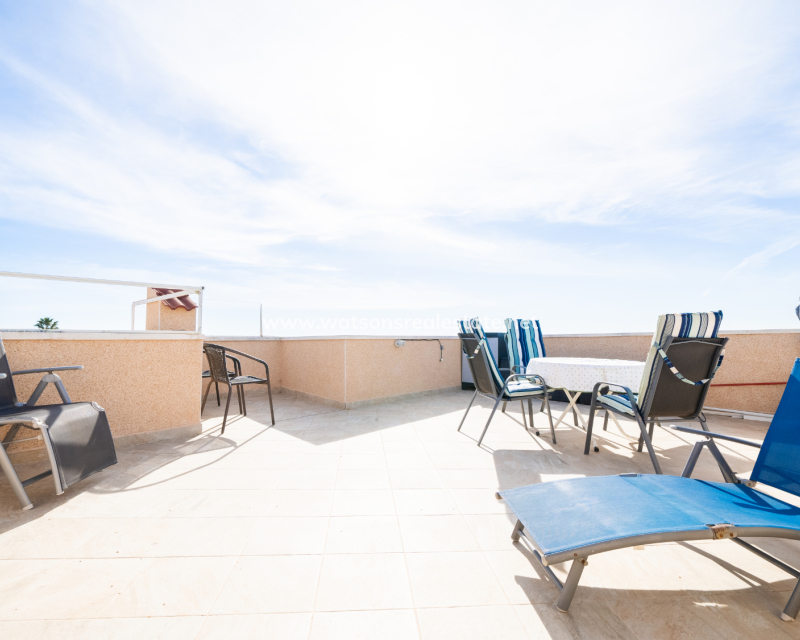 Resale - Reihenhaus - Urb. La Marina