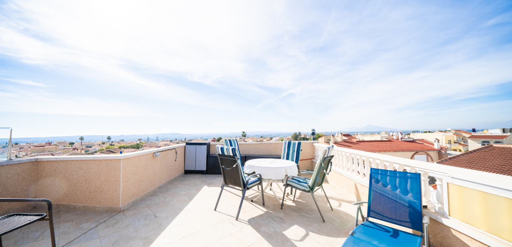 Resale - Reihenhaus - Urb. La Marina