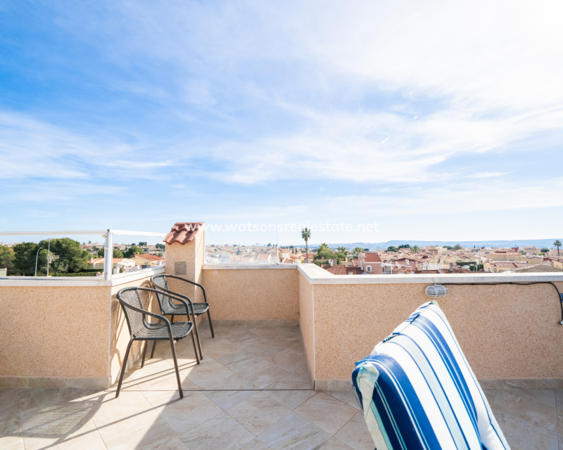 Resale - Reihenhaus - Urb. La Marina