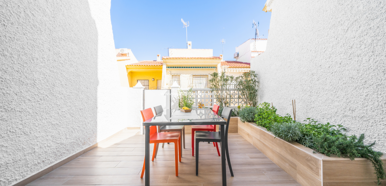 Resale - Reihenhaus - Urb. La Marina