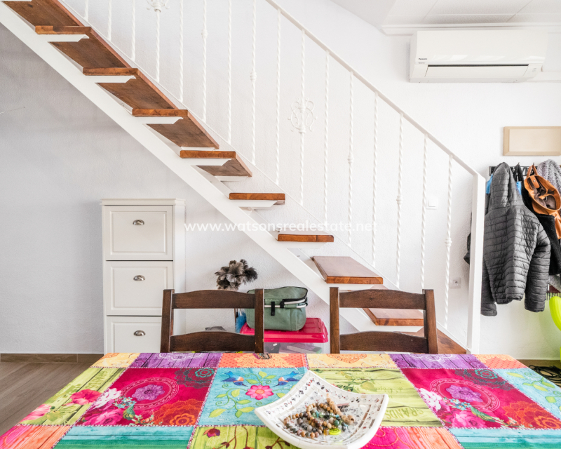 Resale - Reihenhaus - Urb. La Marina