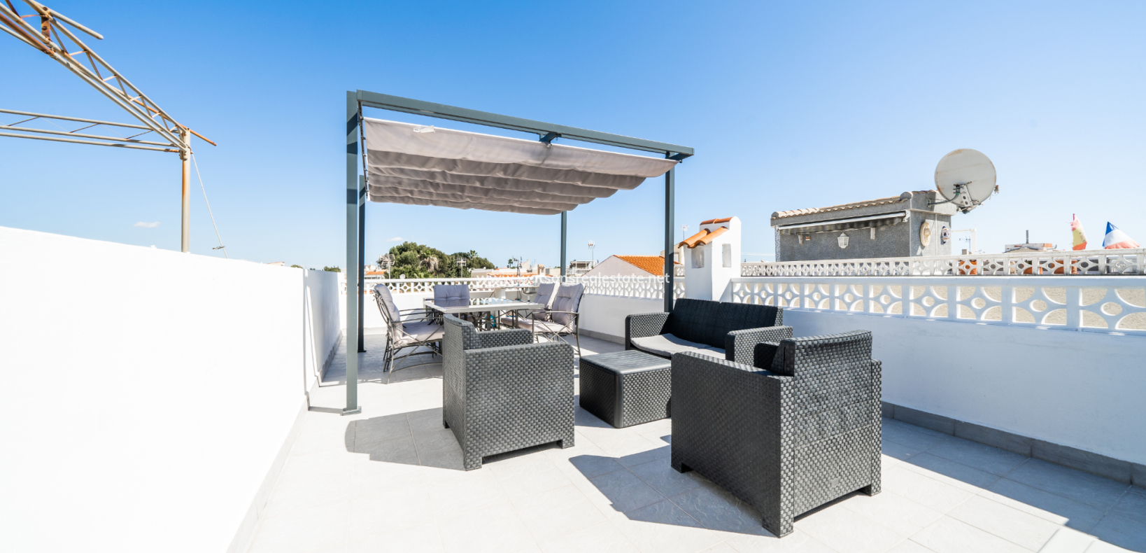 Resale - Reihenhaus - Urb. La Marina