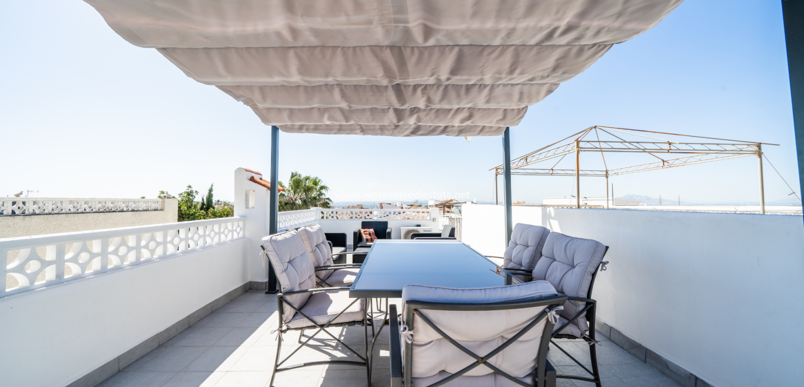 Resale - Reihenhaus - Urb. La Marina