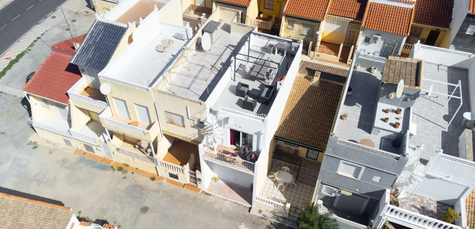 Resale - Reihenhaus - Urb. La Marina