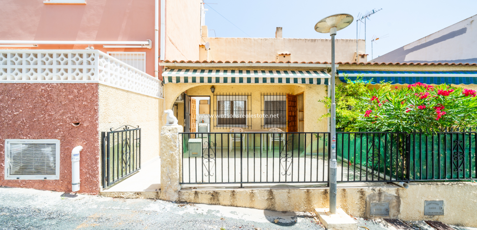 Resale - Reihenhaus - Urb. La Marina