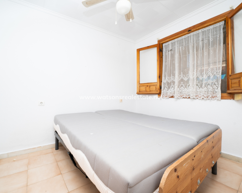 Resale - Reihenhaus - Urb. La Marina