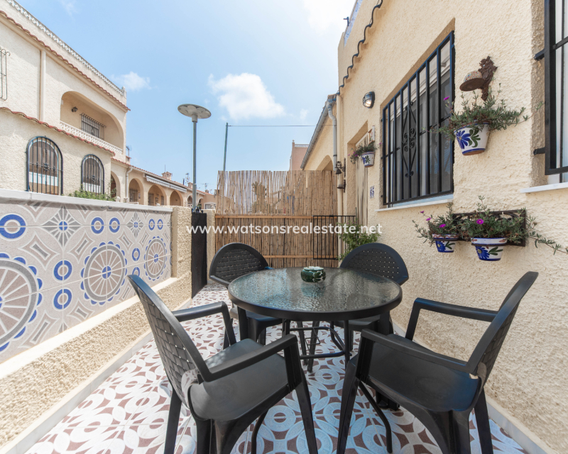 Resale - Reihenhaus - Urb. La Marina