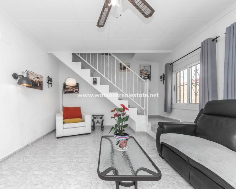 Resale - Reihenhaus - Urb. La Marina