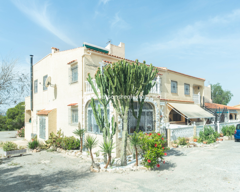 Resale - Reihenhaus - Urb. La Marina