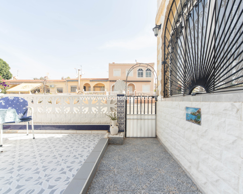 Resale - Reihenhaus - Urb. La Marina