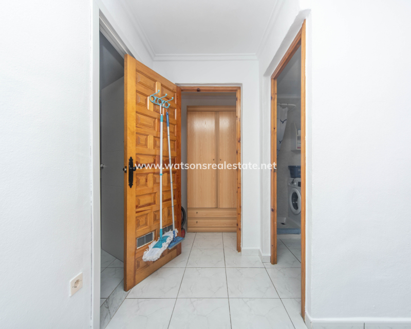 Resale - Reihenhaus - Urb. La Marina