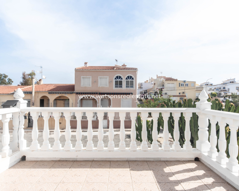 Resale - Reihenhaus - Urb. La Marina