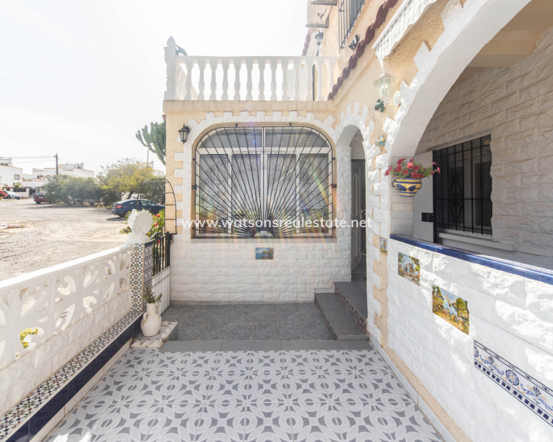 Resale - Reihenhaus - Urb. La Marina